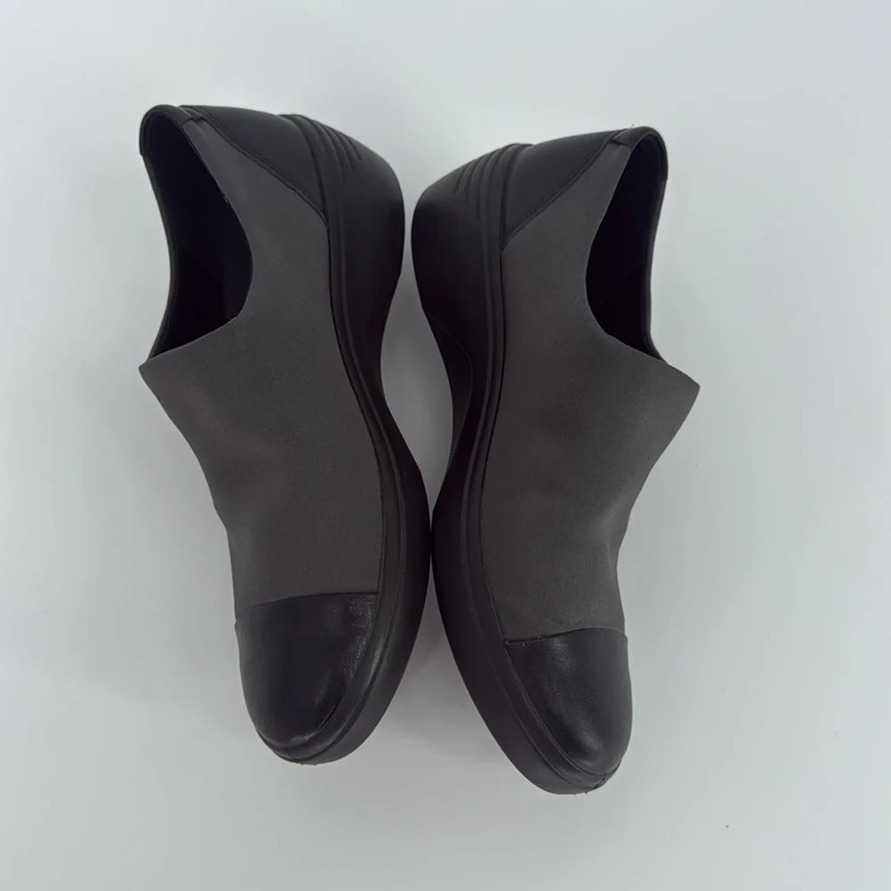 ECCO Gore-Tex Slip On Shoes Women's Size 7 Wide Width Black Wedge